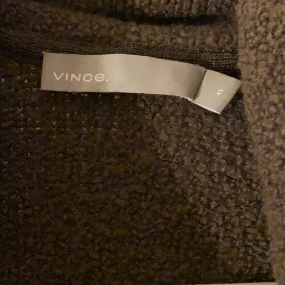 VINCE OLIVE GREEN CARDIGAN SWEATER. - Picture 2 of 4